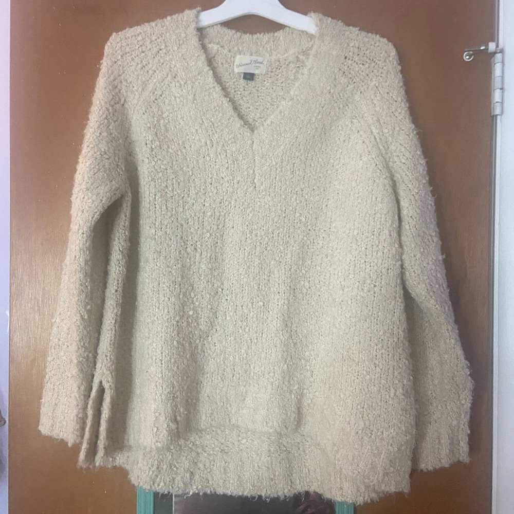 Universal thread boucle sweater